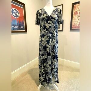 Maxi tropical dress